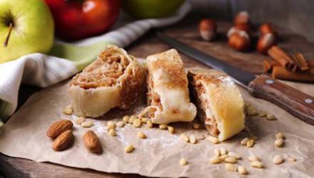 master-class-on-cooking-strudel-for-twou-kiev